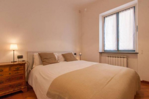 Отель Hintown via Romana di Quarto  Дженова